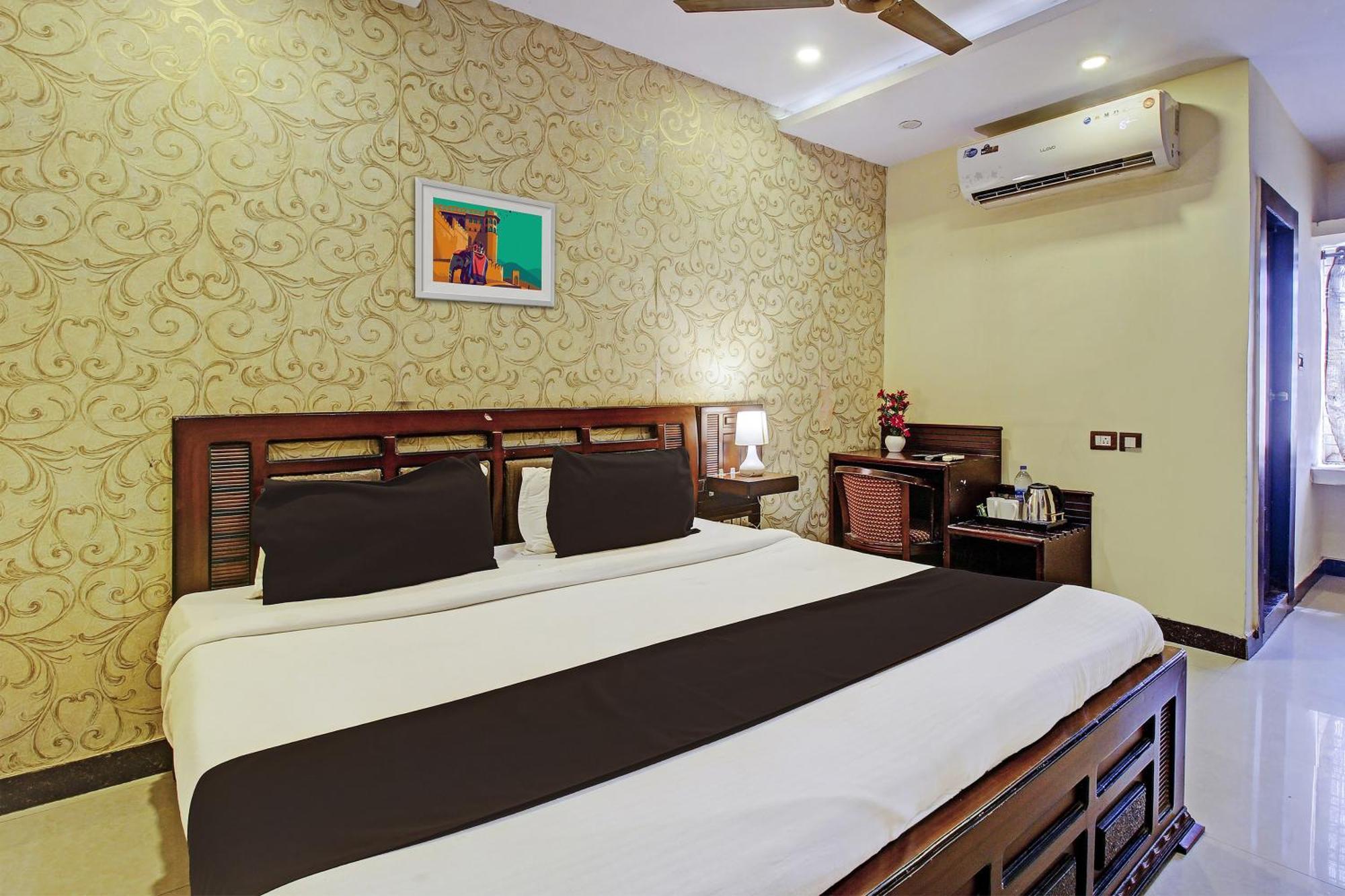 Flagship Grand Sandarshini Inn Near Mgbs Bus Station Hyderabad Exterior photo