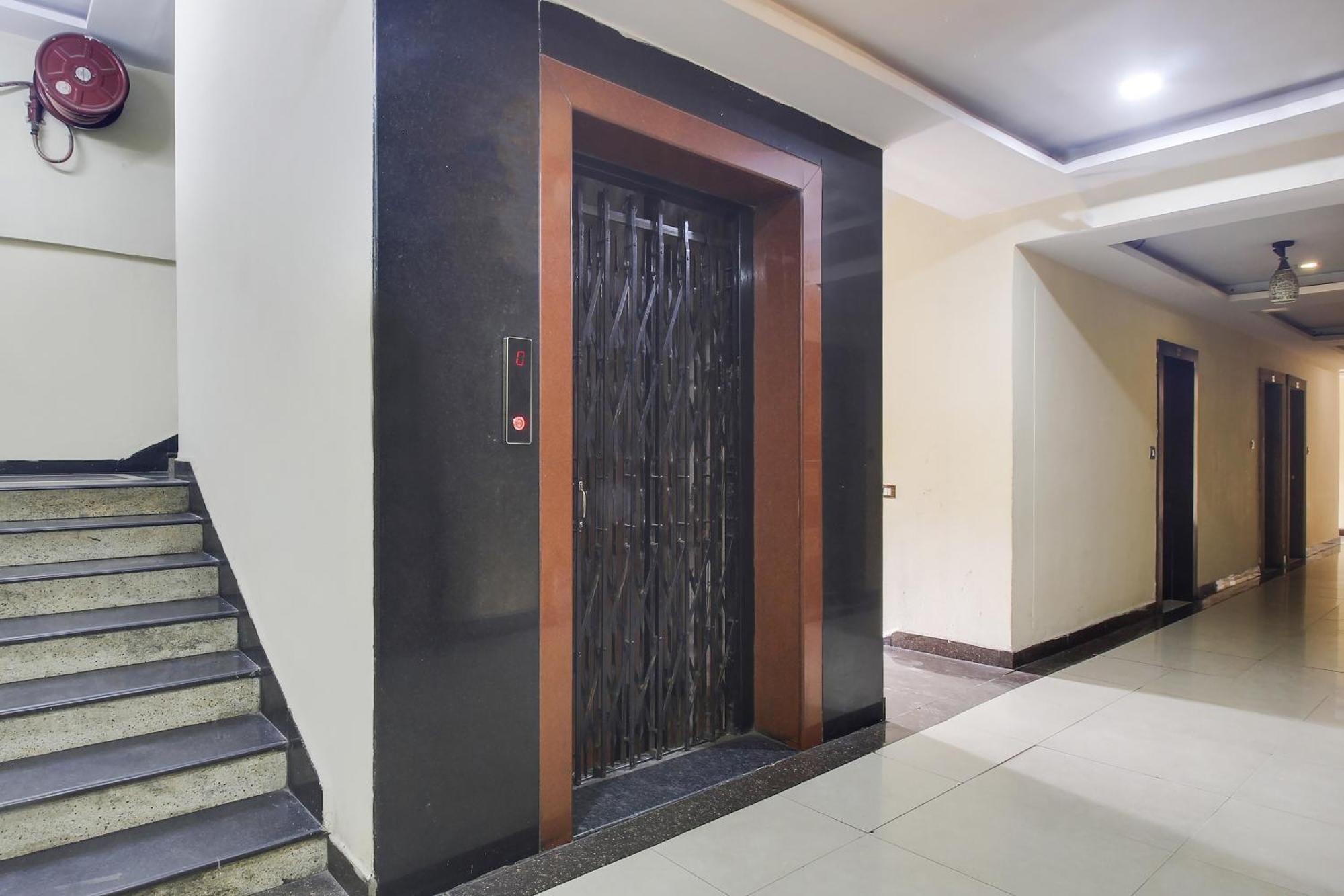 Flagship Grand Sandarshini Inn Near Mgbs Bus Station Hyderabad Exterior photo